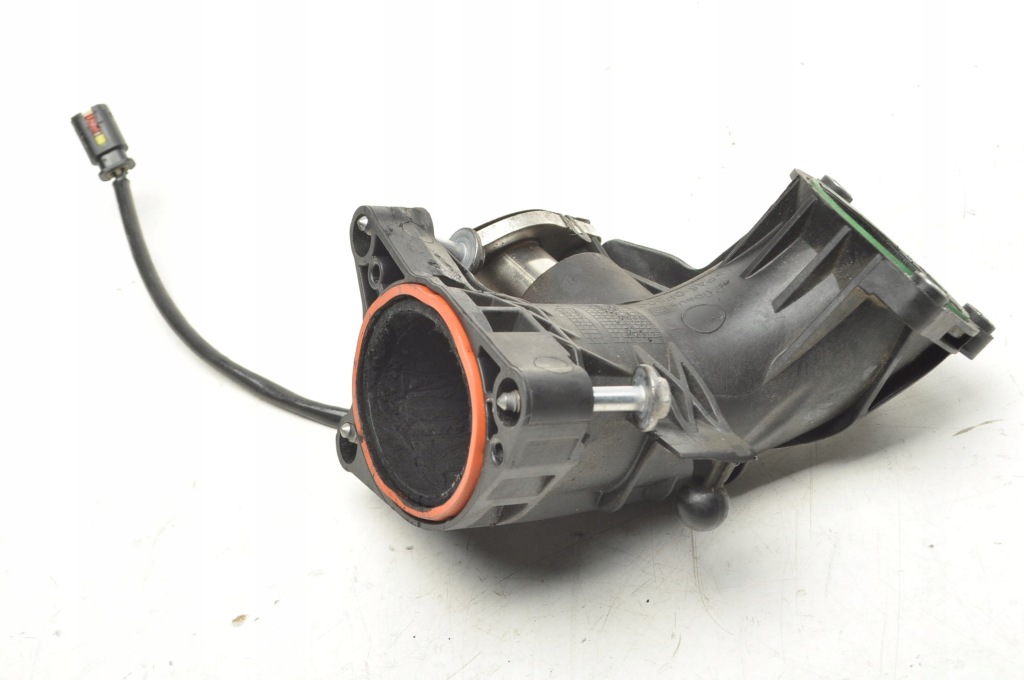 фото №1, Труба воздуха bmw 3 f30, f80 sp06404 3.0l дизель 2015