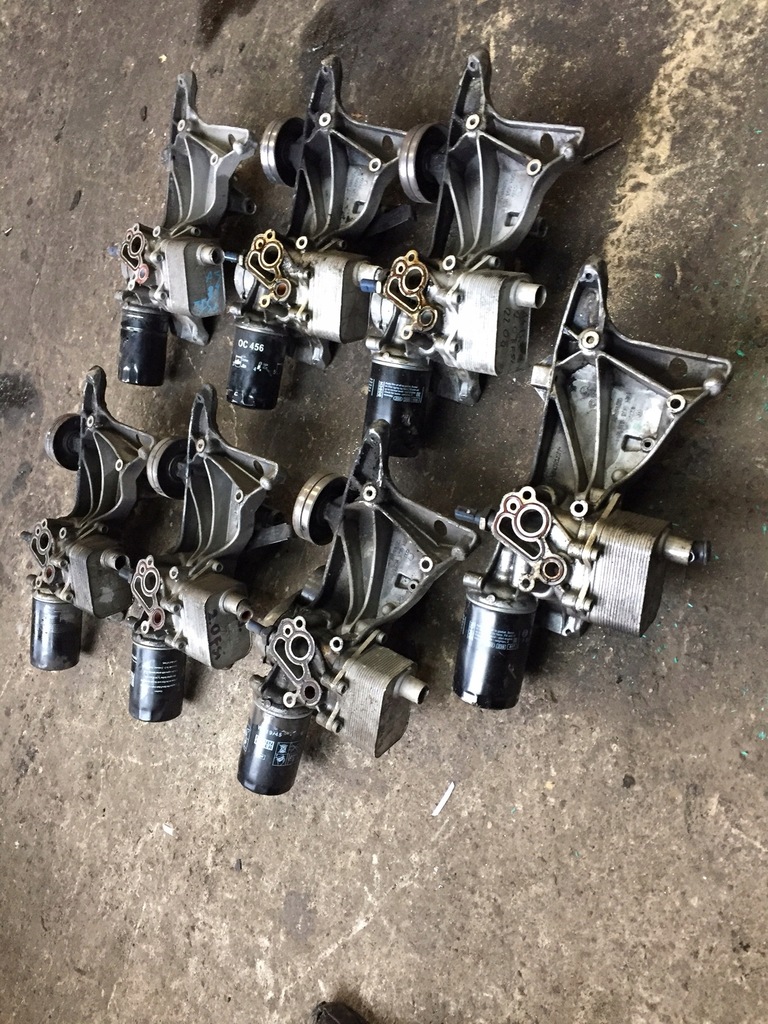 фото №9, Audi a4 b8 a5 8t основание фильтра масла 06h903143e