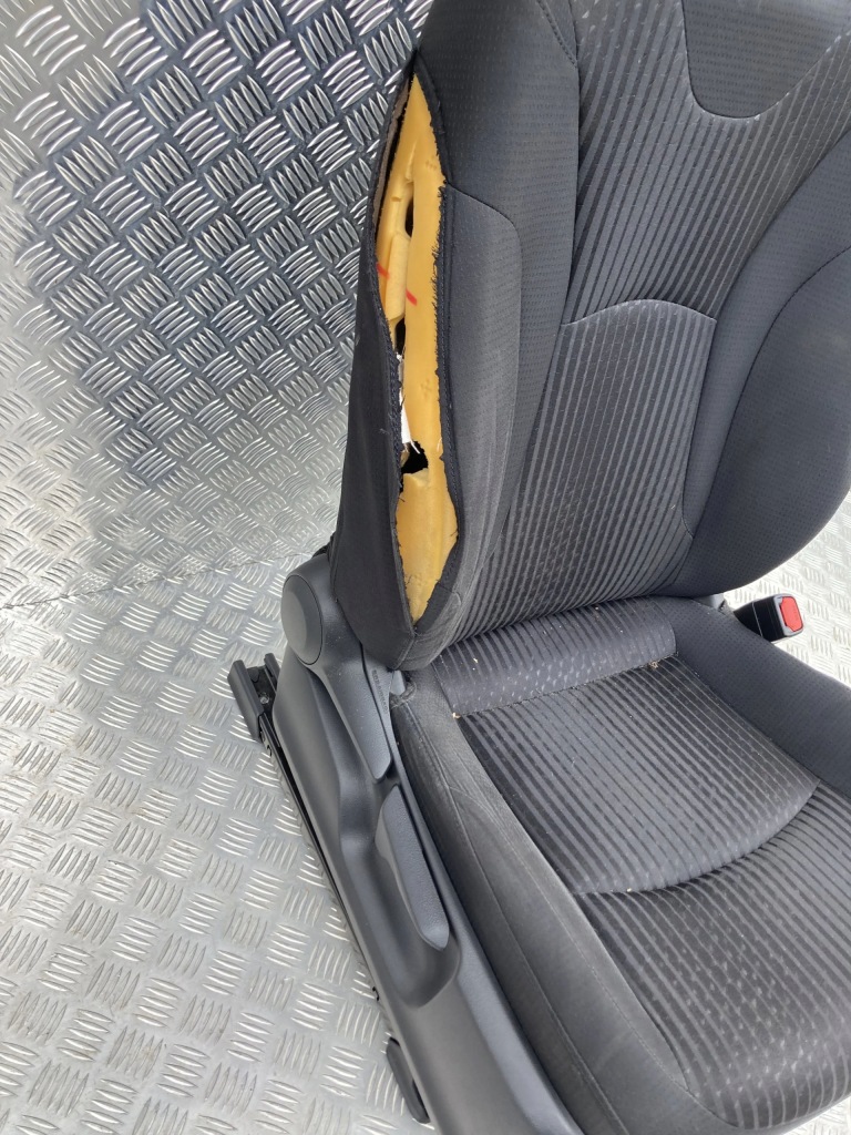 фото №2, Сидіння правий перед toyota prius iv 15-