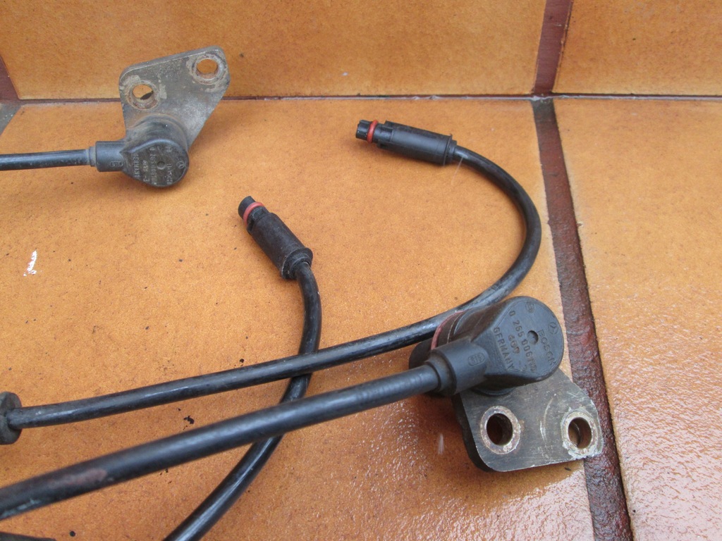 фото №6, Mercedes w124 e-klas coupe датчик abs перед правий