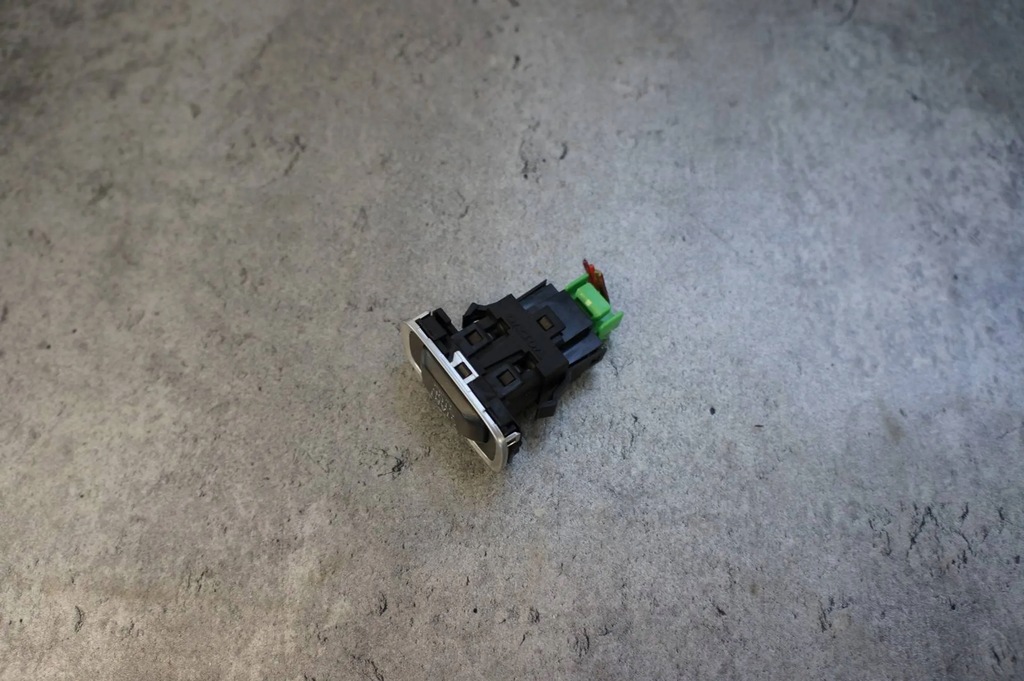 фото №3, Кнопка переключатель запуск стоп volvo v40 ii