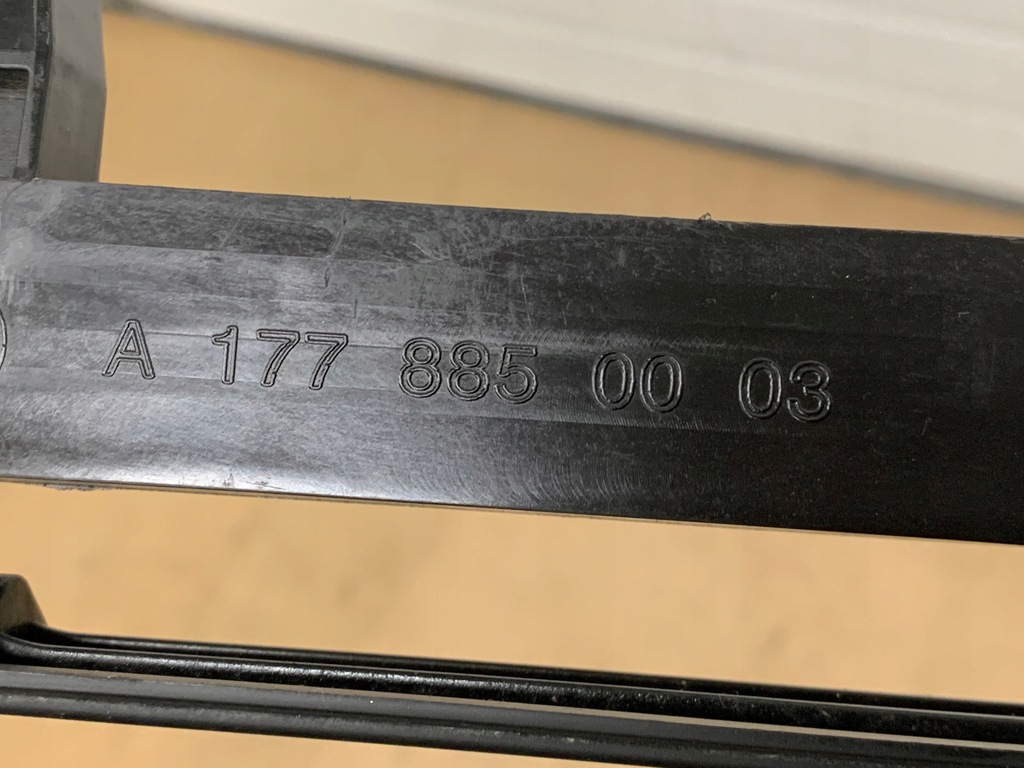 фото №9, Mercedes a klasa 177 w177 жалюзі