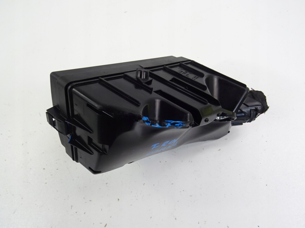 фото №16, T-roc коробка предохранителей 5q090736g