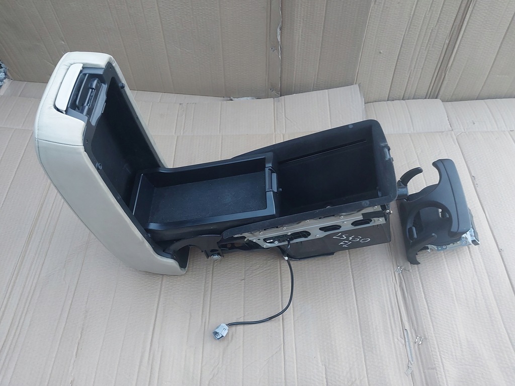 фото №4, Підлокітник тунель lexus ls430