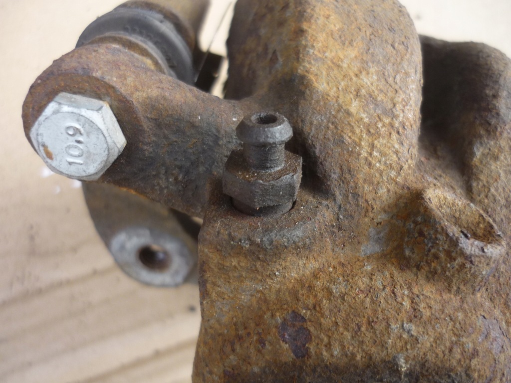 фото №14, Суппорт тормозной + скоба левый задняя bmw 1 e87 e81 280mm 40/10 проверенный