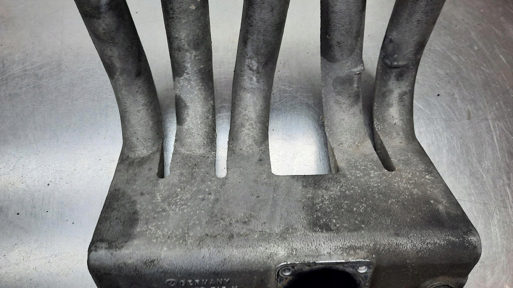 фото №8, Коллектор всасывающий 074129713n vw lt 35 2.5 sdi 97r