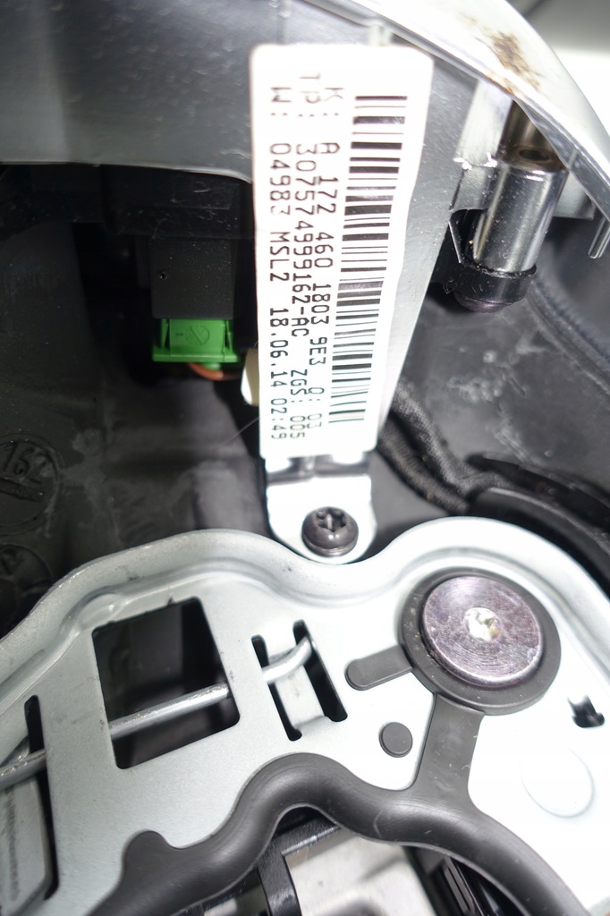 фото №13, Mercedes w204 воздуховод c-klasa lift amg w176 подушка лепестки переключения 2469016002