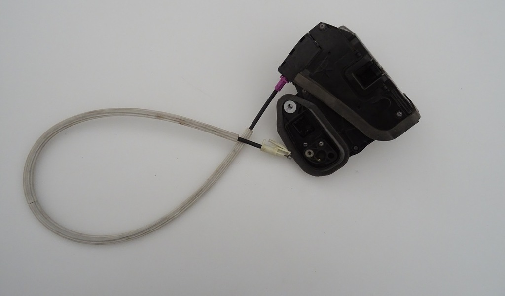 фото №1, 2016+ camaro замок дверь правый трос засов ручка