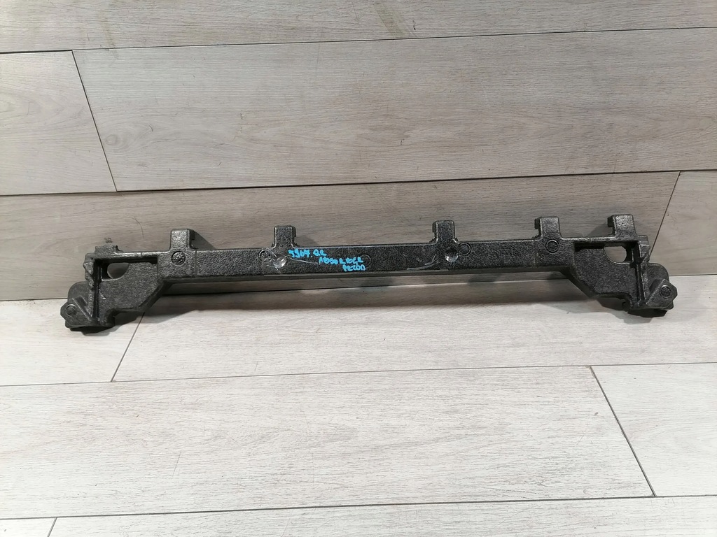 фото №1, Audi q2 абсорбер бампер перед 81a807550