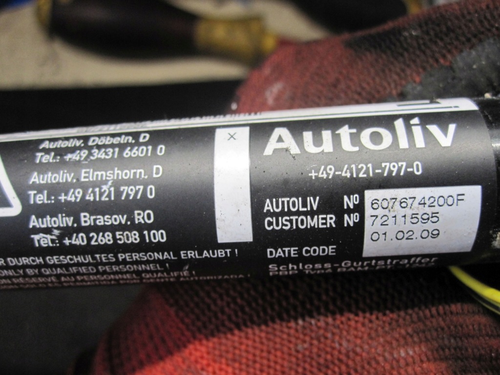 Bmw e91 рестайлінг  09r кліпса поперечина ліва задній 7211595 в Україні