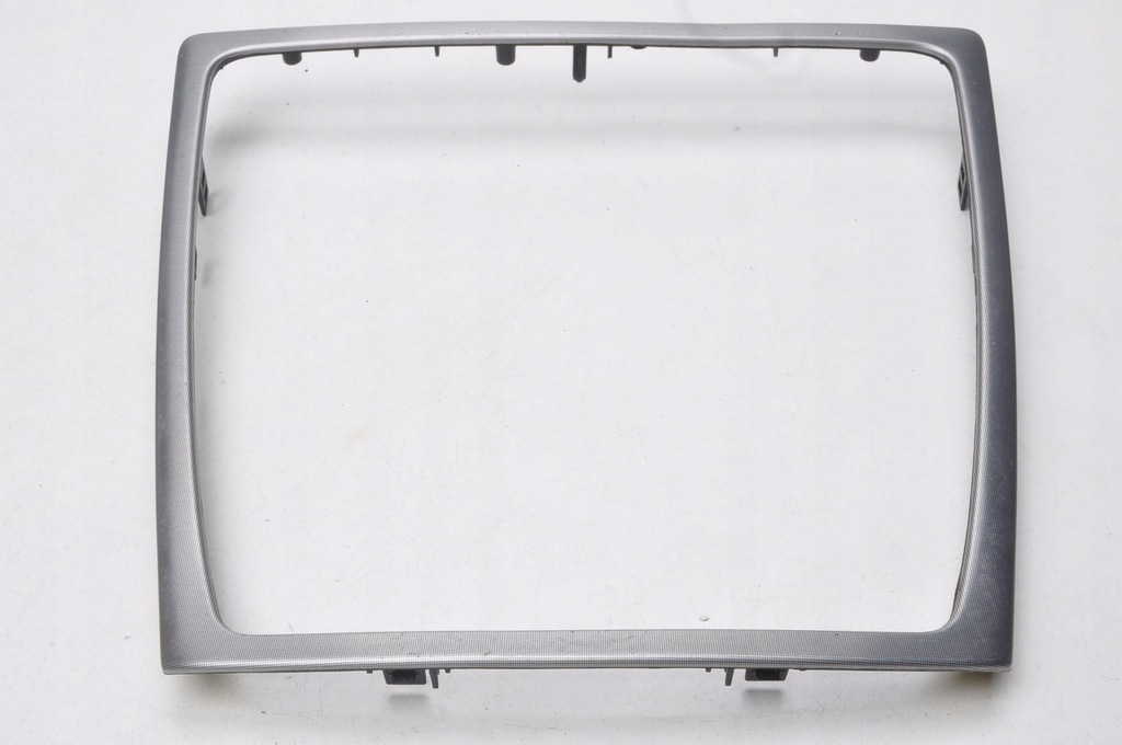 фото №1, Volvo v70 ii xc70 рамка радио 30672110