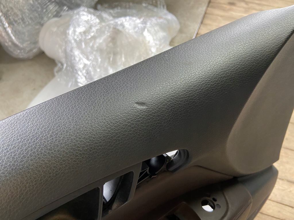 фото №10, Оббивка двері лівий перед q7 4l шкіра 4l1867105a