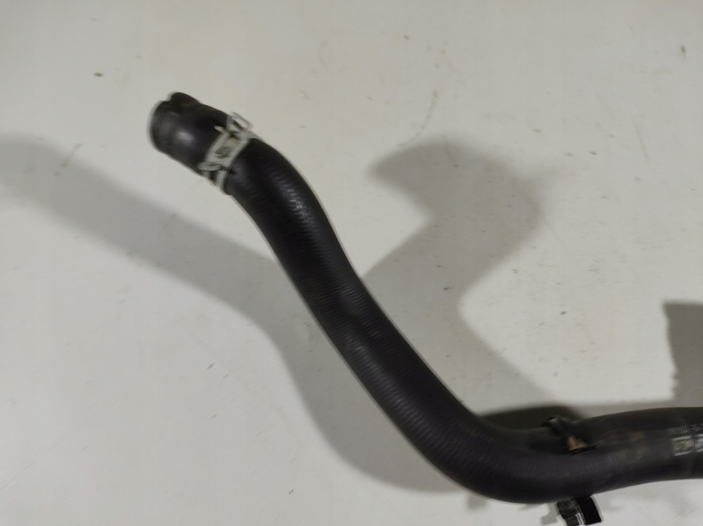 фото №4, Ford fiesta mk7 16r- wąż шланг wody