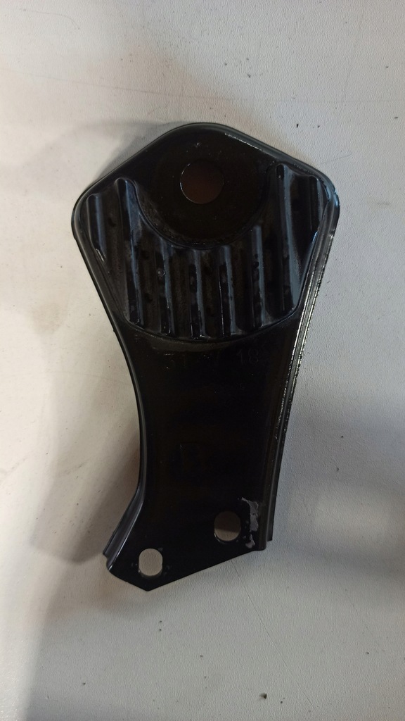 фото №1, Кронштейн кронштейн mercedes w213 a2133521200