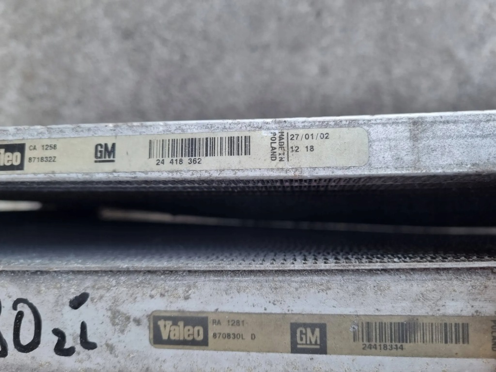 Opel vectra c радиатор кондиционера воды 24418362 24418344 1.8 16 v Недорого