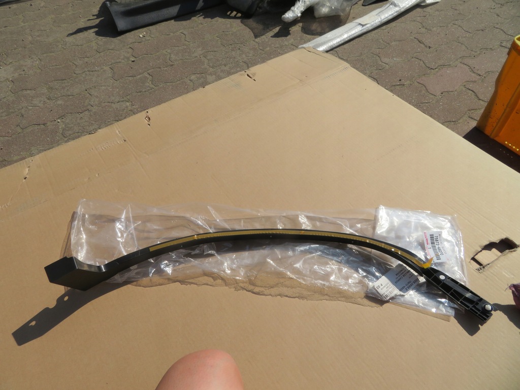 фото №4, Кромка крыла молдинг lexus rx iv задняя rh