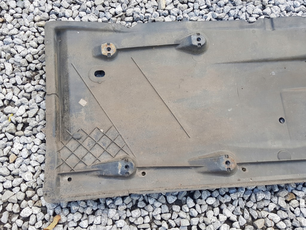 фото №12, Захист підвіска нижня права / audi a3 8p - vw golf v - seat leon ii - ładna