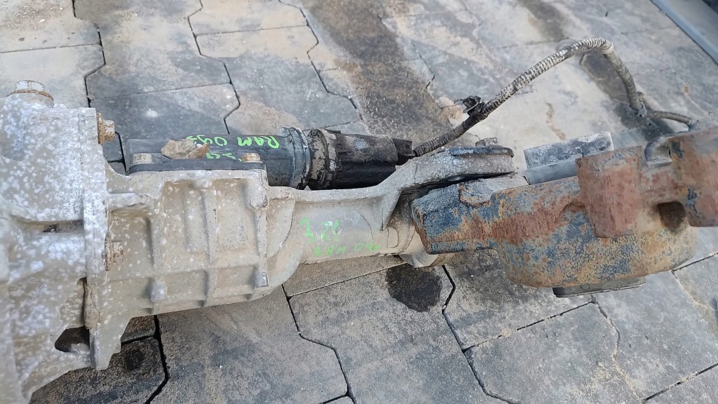 Dodge ram iv 09- міст диференціал перед 3.21 p68191738aa usa в Україні