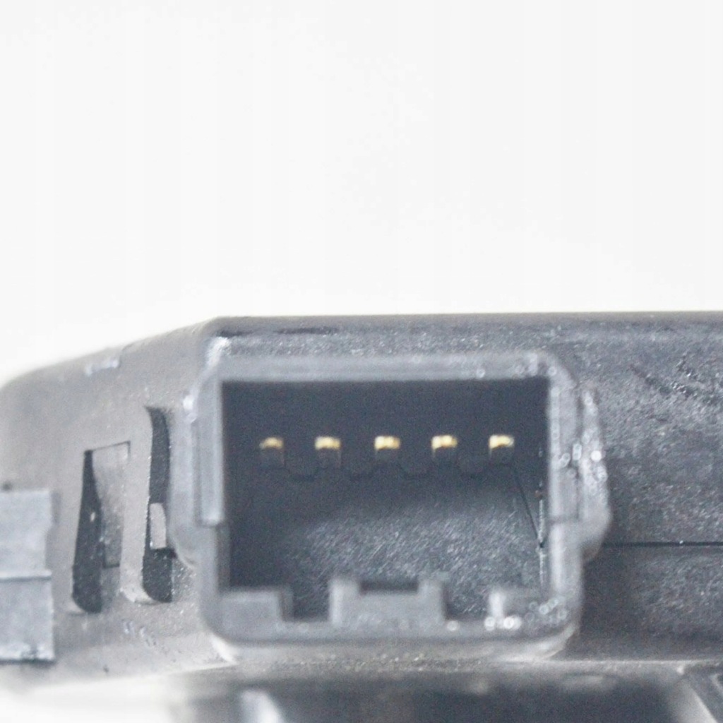 Tesla model s 2017 моторчик обігрівача в Україні