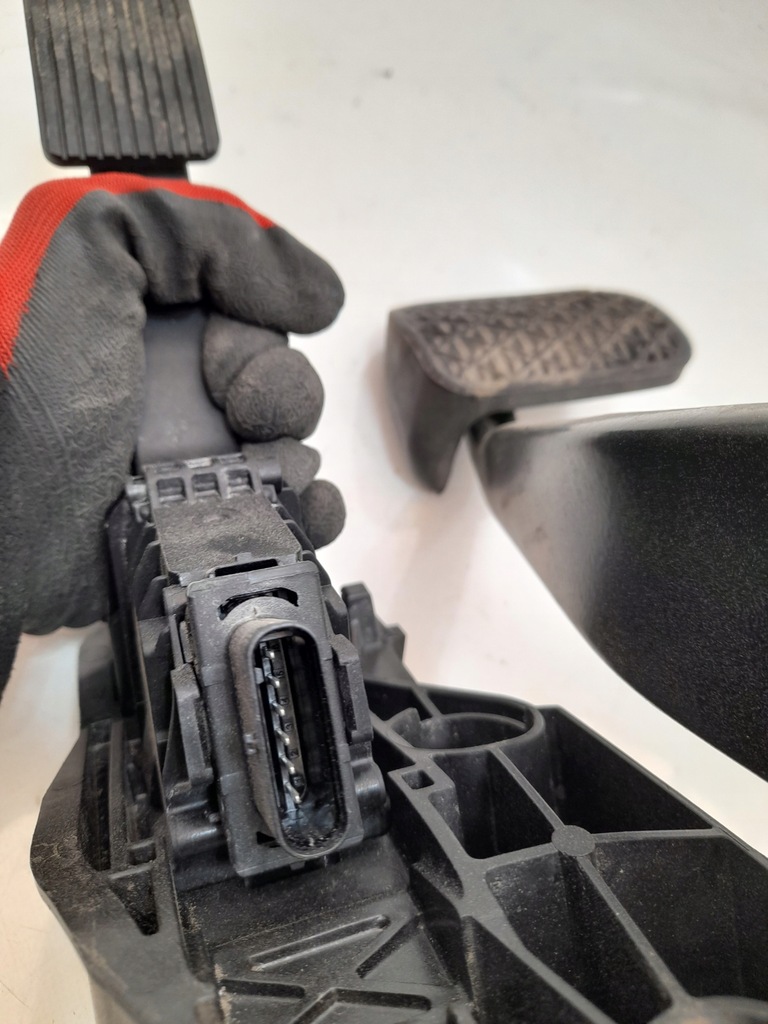 фото №9, Mercedes gla h247 20- педаль газа тормоза a1772901000 usa