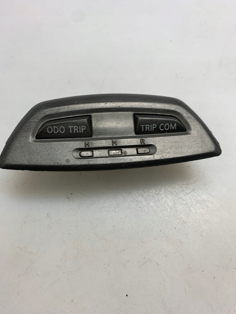 фото №1, Панель переключателей hyundai matrix 94525-17100