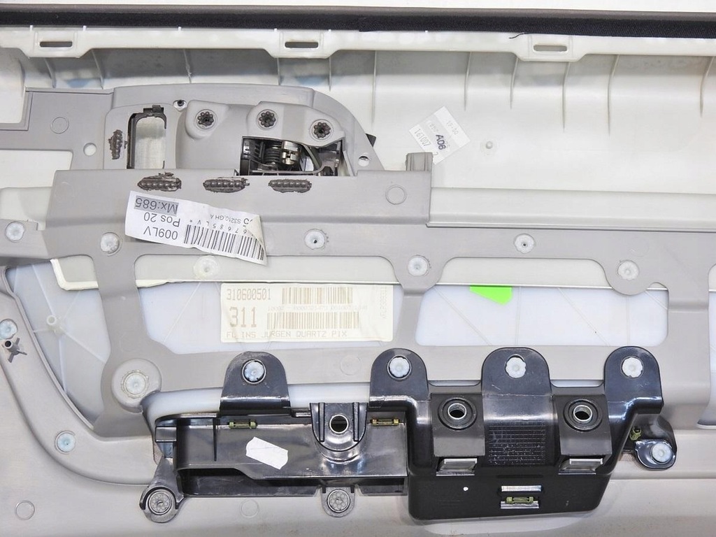 фото №12, Обивка дверь левый перед volvo v50 lift 30755292