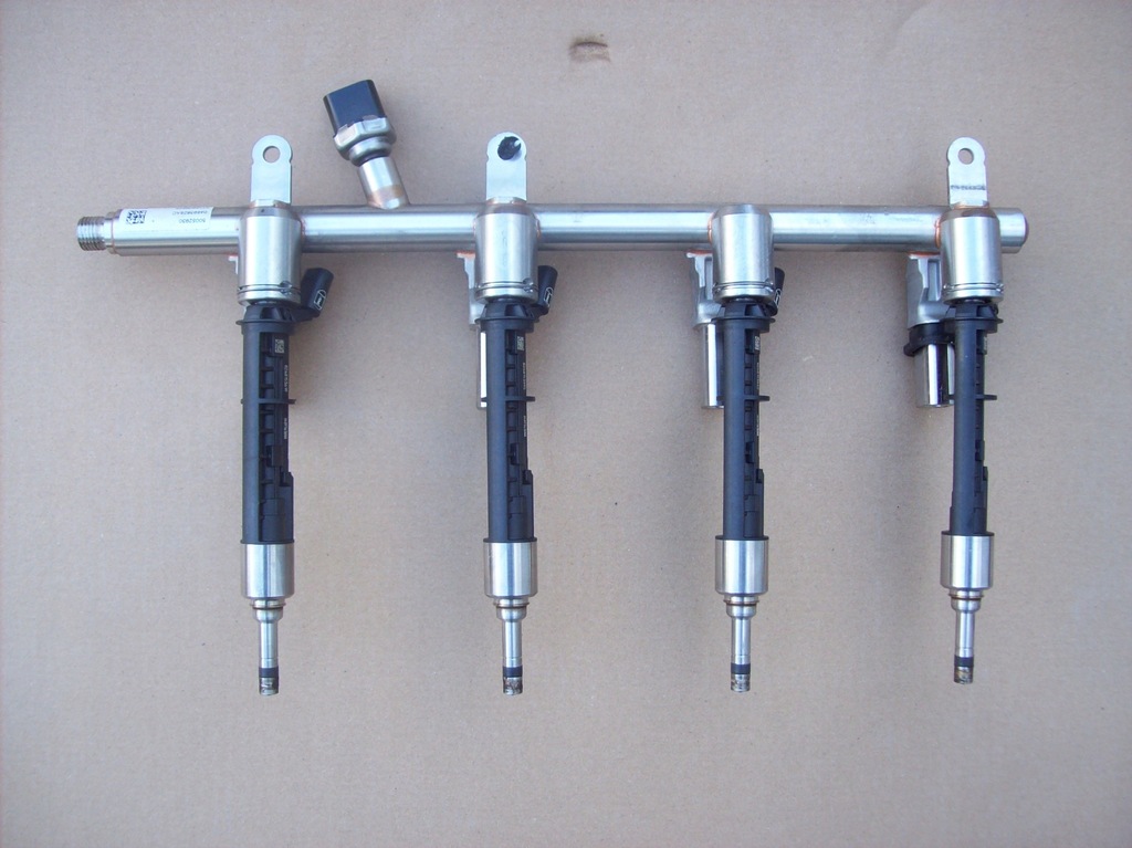 фото №1, Alfa romeo giulia stelvio 2.0t молдинг упорскування