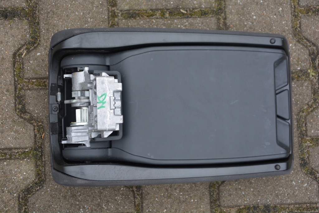 фото №8, Подлокотник тканевый раздвижной audi a6 c7 2013r