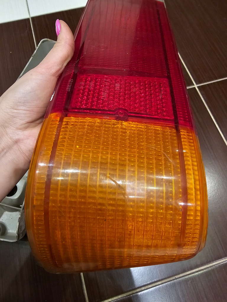 фото №14, Лампа правий задня bez тріщини bmw 3 e21