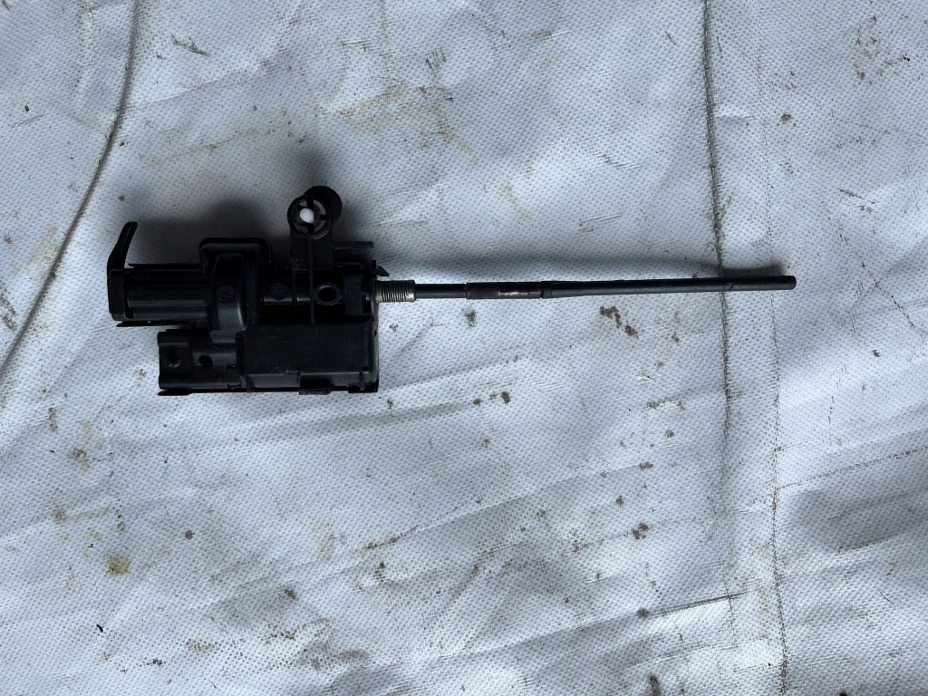 фото №1, Привод крышка заливной топлива renault captur i 8200312600