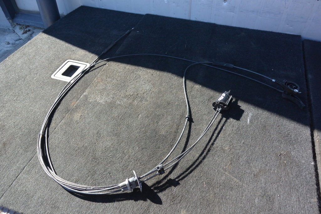 фото №1, Dacia duster ii 17- тросы капот регулировки лампа kpl оригинал