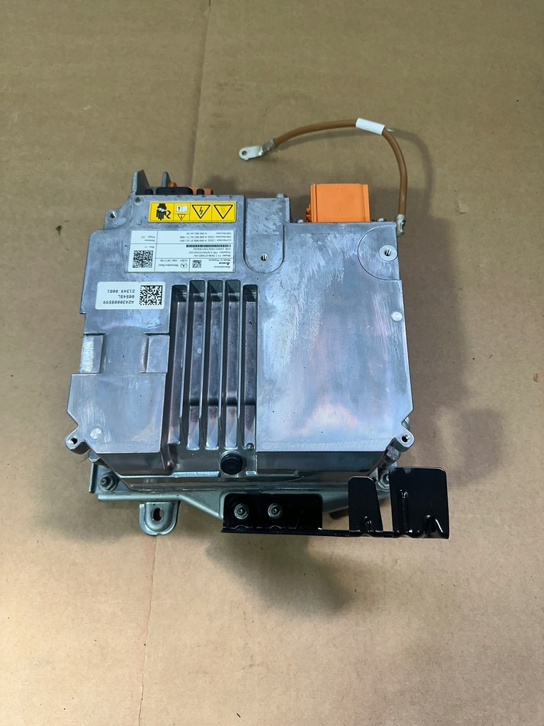 фото №15, Модуль керуючий, блок керування заряджання, інвертор mercedes eqa w243 2021r