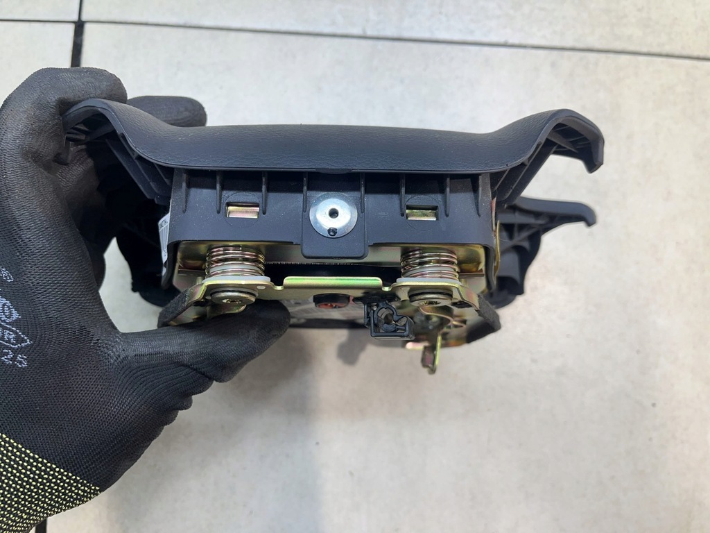 фото №7, Подушка воздушная air bag hyundai sonata iv v6 3.3 569003k140fz