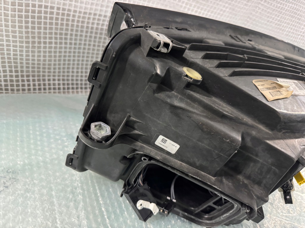 Mercedes glc w253 рестайлинг  правая фара full led с Разборки