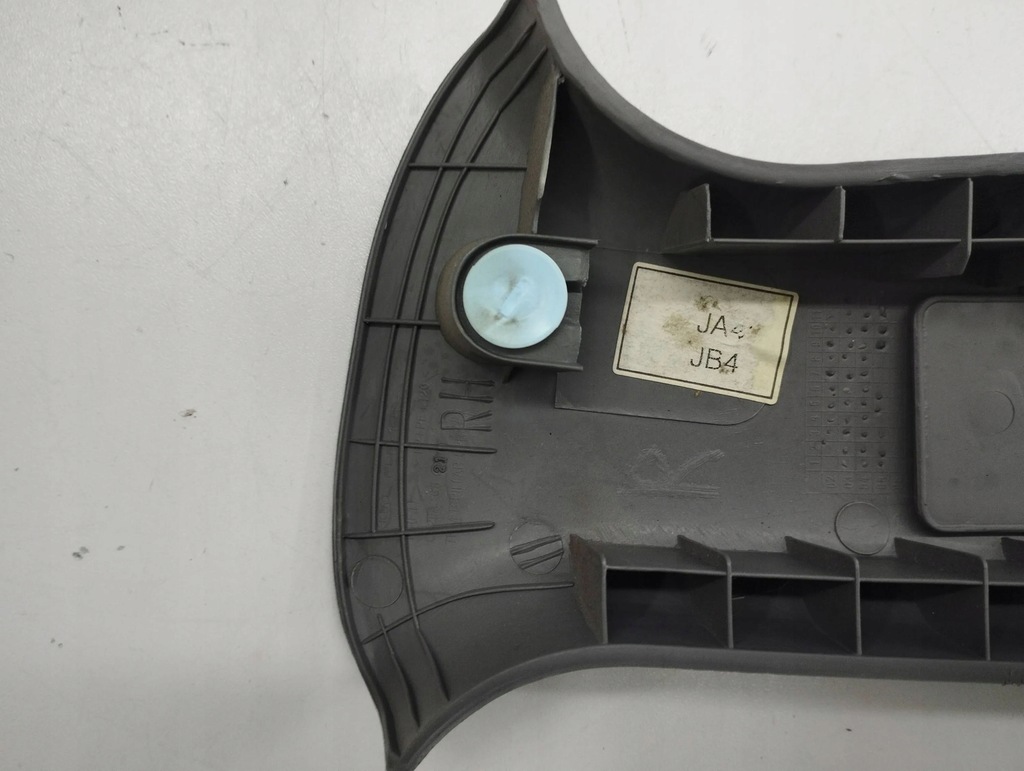 фото №7, Kia carens i 2006 перед сторона права захист верхній стійка / b