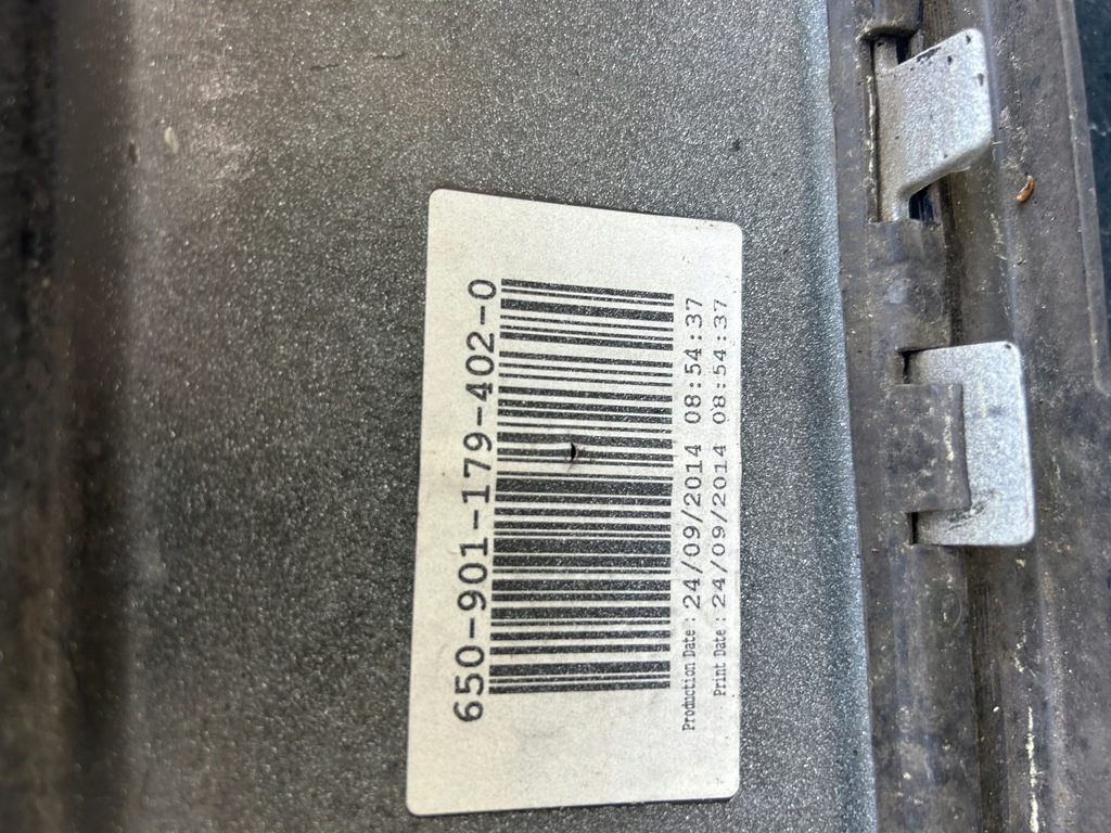 фото №16, Volvo xc-60 xc60 i lift 13-17 бампер перед радар 31333833 решітка радіатора