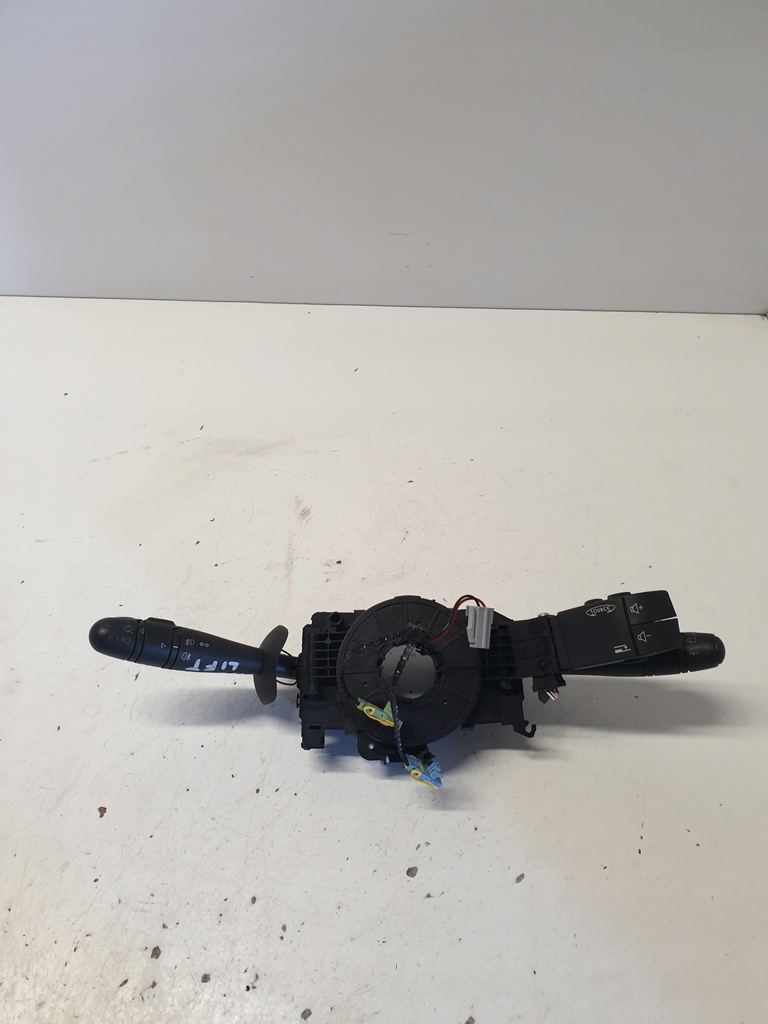 фото №1, Переключатель комбинированный renault laguna ii 8200328895