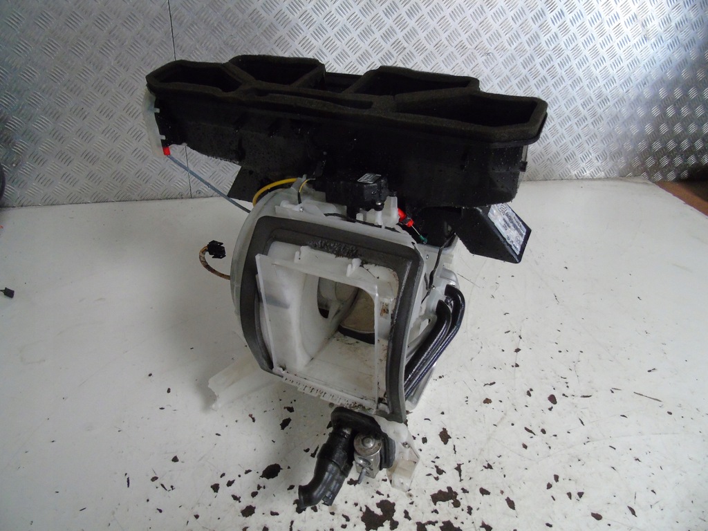 фото №1, Mercedes b-klasa i w245 обігрівач a1698300660