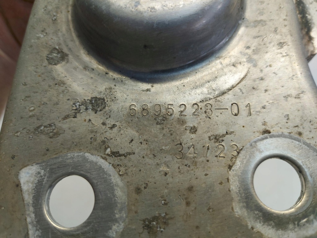 фото №8, Bmw i4 g26 4 grancoupe, 2023 кронштейн кронштейн подрамник задняя левая правое kpl