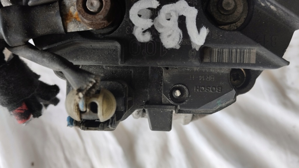 Генератор mercedes w203 w163 ml 2.2 2.7 cdi a0001501750 с Разборки