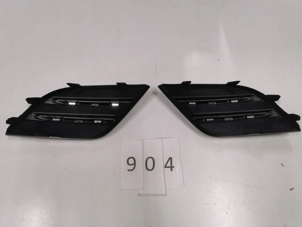 Решётка бампера передний renault clio iv рестайлинг  правая 1 левая 904. Цена