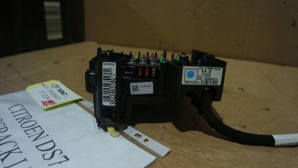 Купить Предохранитель модуль аккумулятор ds7 crosback рестайлинг  2023r. 9822465180