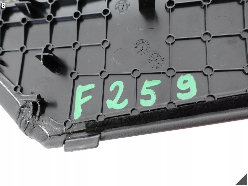 фото №9, Audi a5 s5 f5 8w6 a4 s4 8w0 b9 15- левая обшивка консоли центральной кожа uk