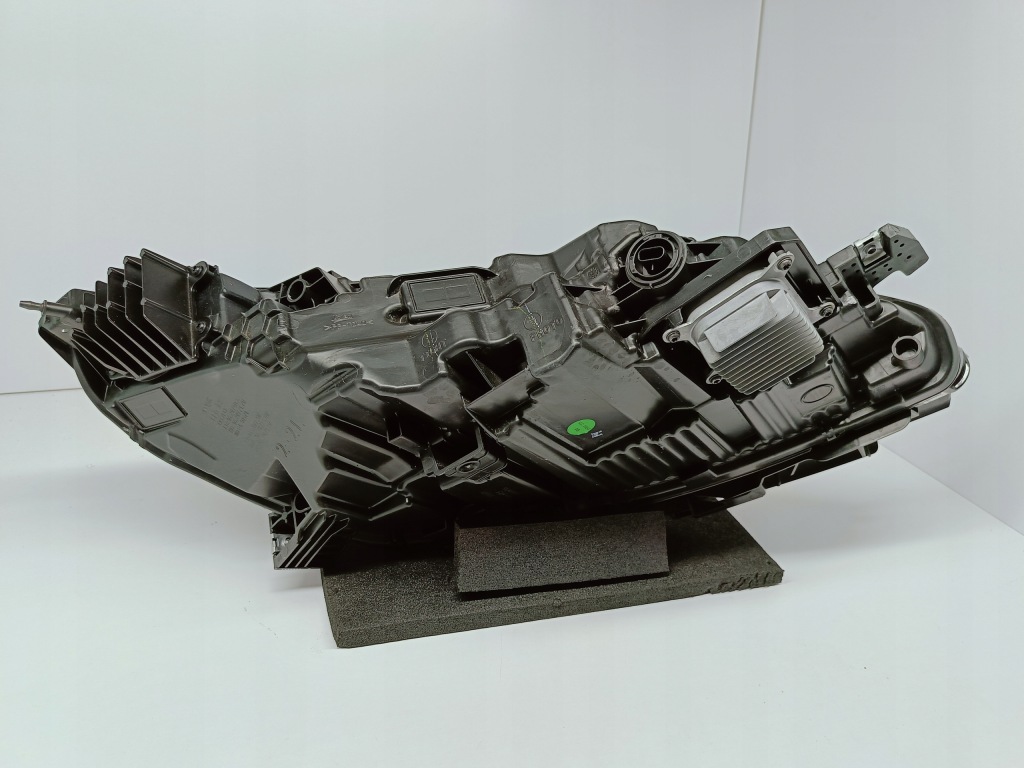 Купить Tesla model 3 рестайлинг  highland 23- фара левая перед full led европа  1760888-00-e