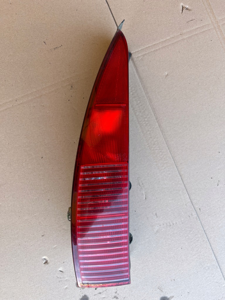 фото №1, Лампа задняя правая citroen c5 ii 2005-2008 lift kombi
