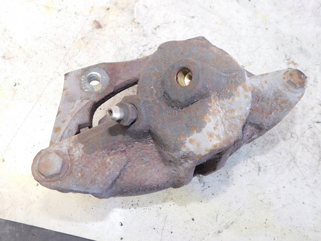 фото №6, Ford mondeo mk3 2.0tdci 06r супорт правий перед