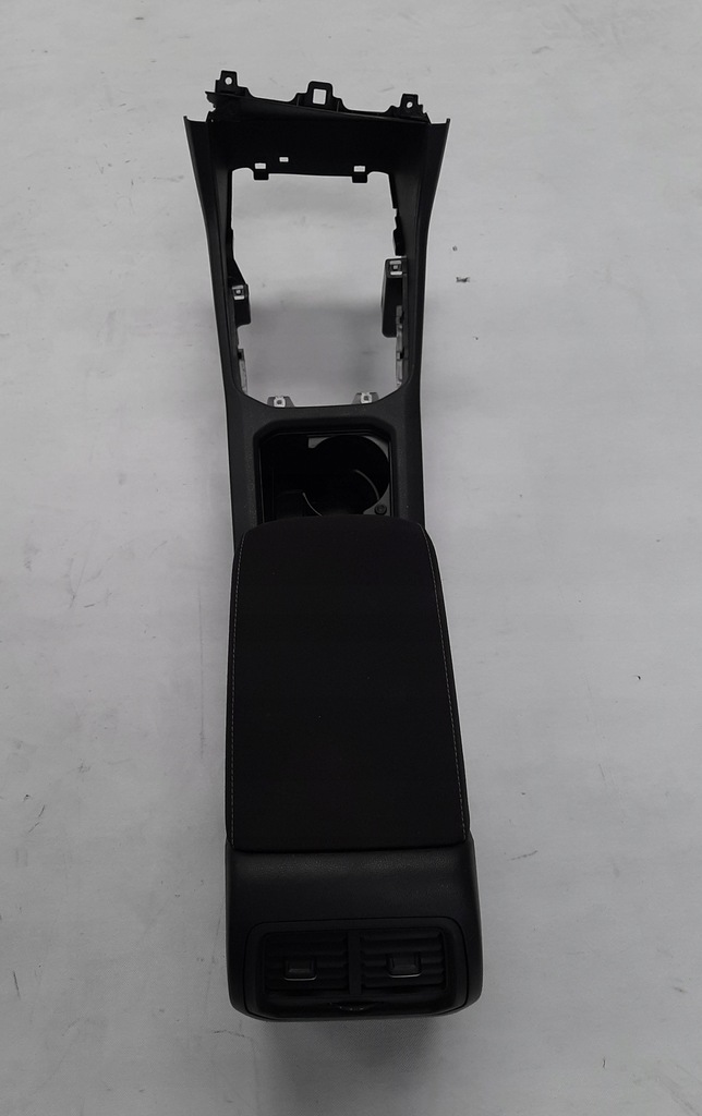 фото №1, Vw golf sportsvan підлокітник тунель