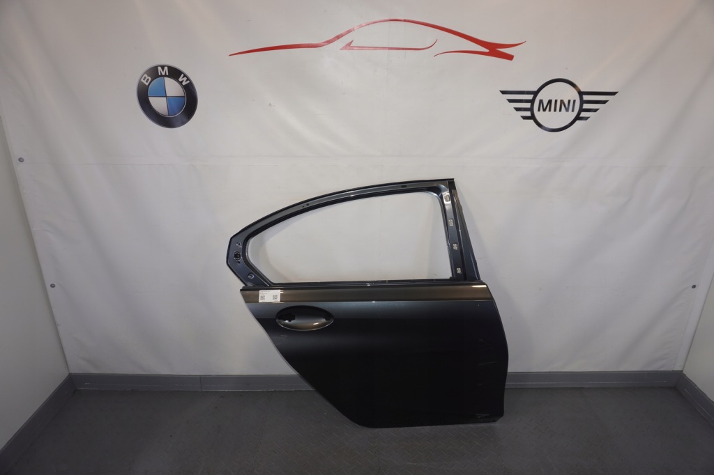 Купити Двері правий задній bmw g20 b39