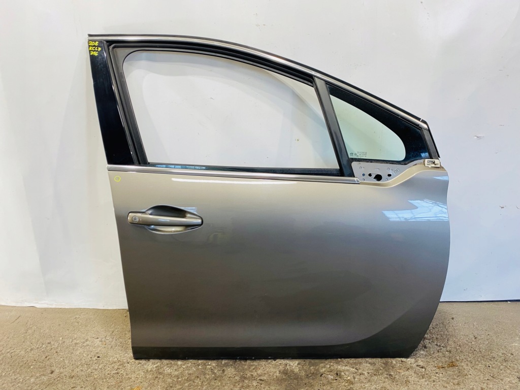 Купить Дверь правое передние коплектная  kcld peugeot 208 5d #216