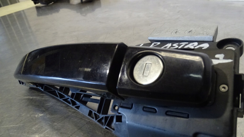 фото №2, Ручка левая передняя наружная opel astra j 1.7cdti